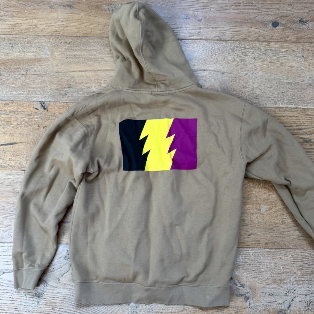 The hundreds wild firehoody size L